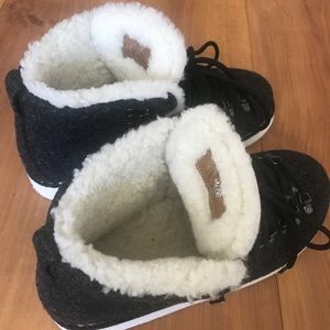 Cozy Shearling Made in Italy Vibram Winter Boots